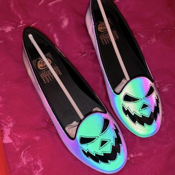 Strange Cvlt Shoes - Strange Cvlt reflective Jack Size 7!